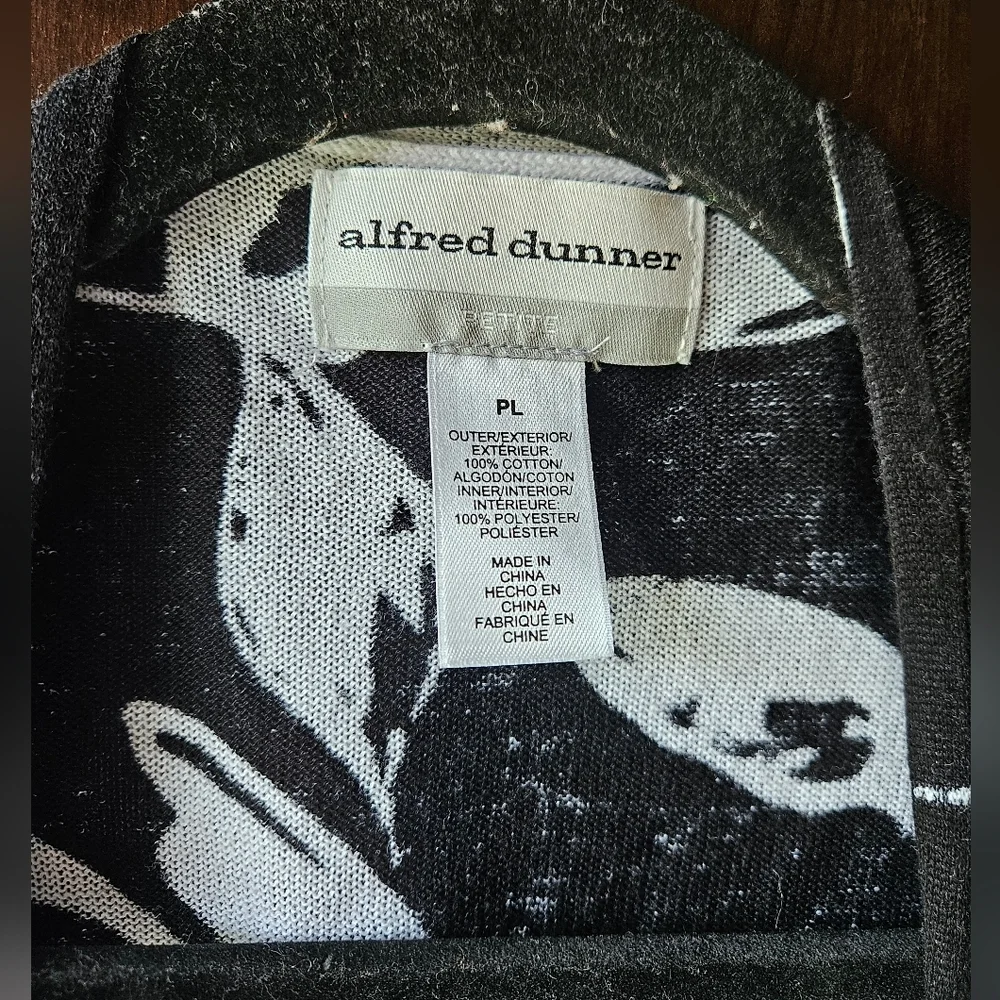 Alfred Dunner Sheer Gray and Black Patterned Cardigan Size Petite Large - Picture 2 of 4
